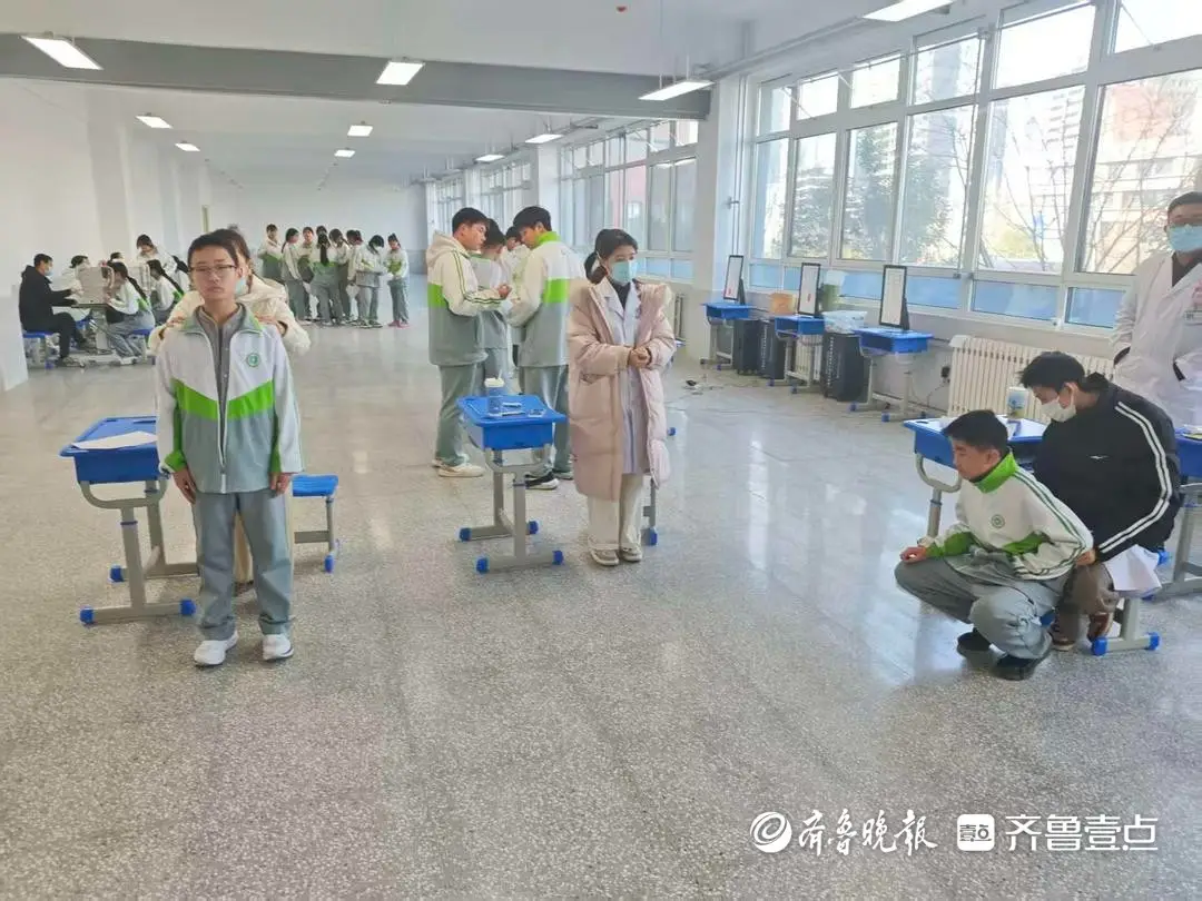 守護“睛”彩“視”界 棗莊市龍吟中學開展學生視力健康專項監測
