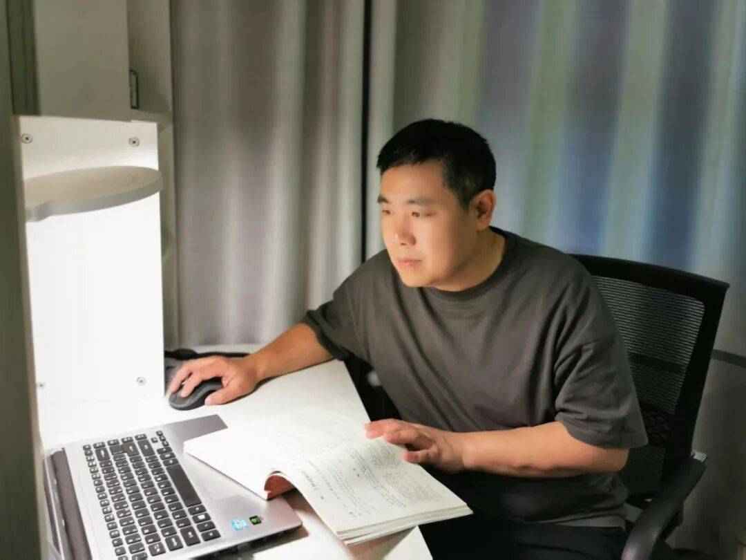 疆緣風采錄丨莘松中學徐映：牢記援疆使命 躬耕教學一線