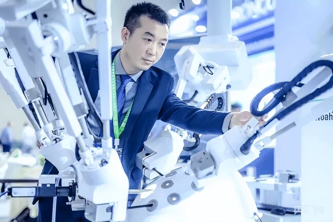 原創造導彈的大學，悄悄養出一支機器人軍團